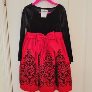 Black/red long sleeve holiday dress